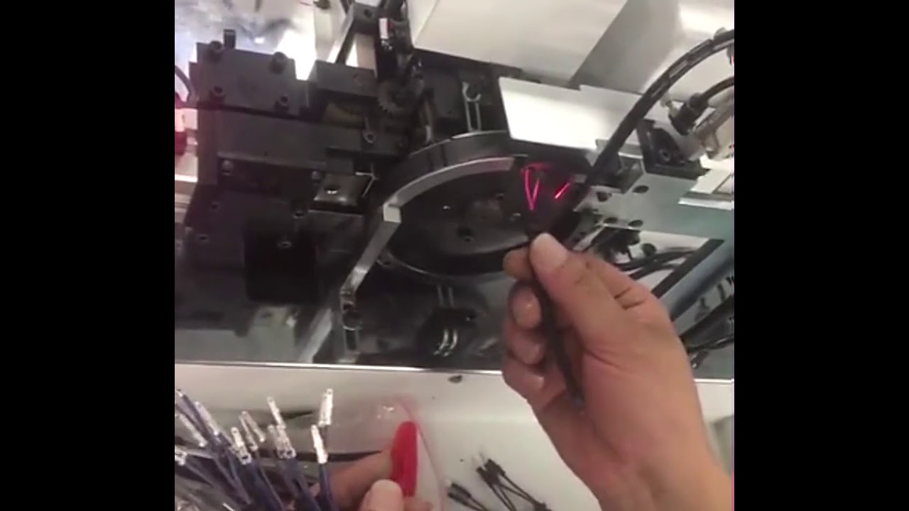 Macchina automatica per termoretrazione tubi protettivi WPM 814
