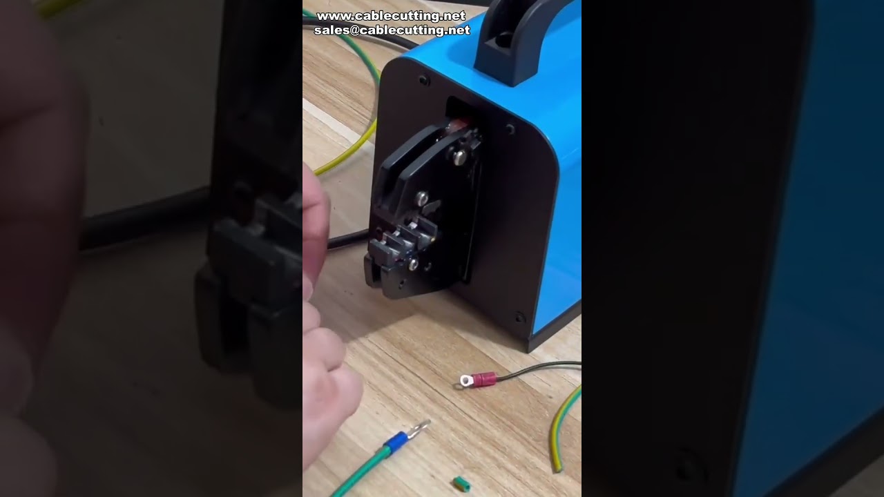 Crimpatrice Pneumatica 16M: Design Verticale per Facilità d'Uso