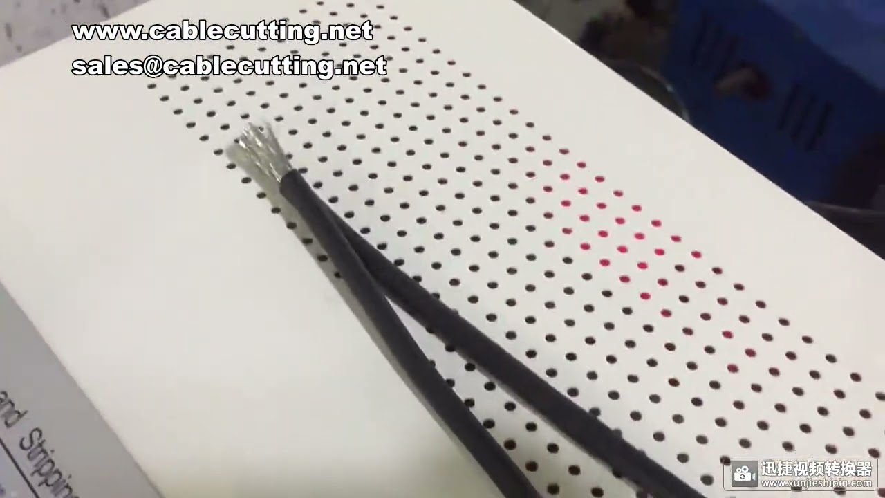 Macchina spellafili per cavi quadrati 10 - Taglio e spellatura automatica di cavi elettrici e guaine