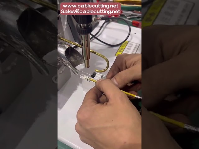 Macchina semiautomatica per saldatura filo stagno – Alta precisione e produttività