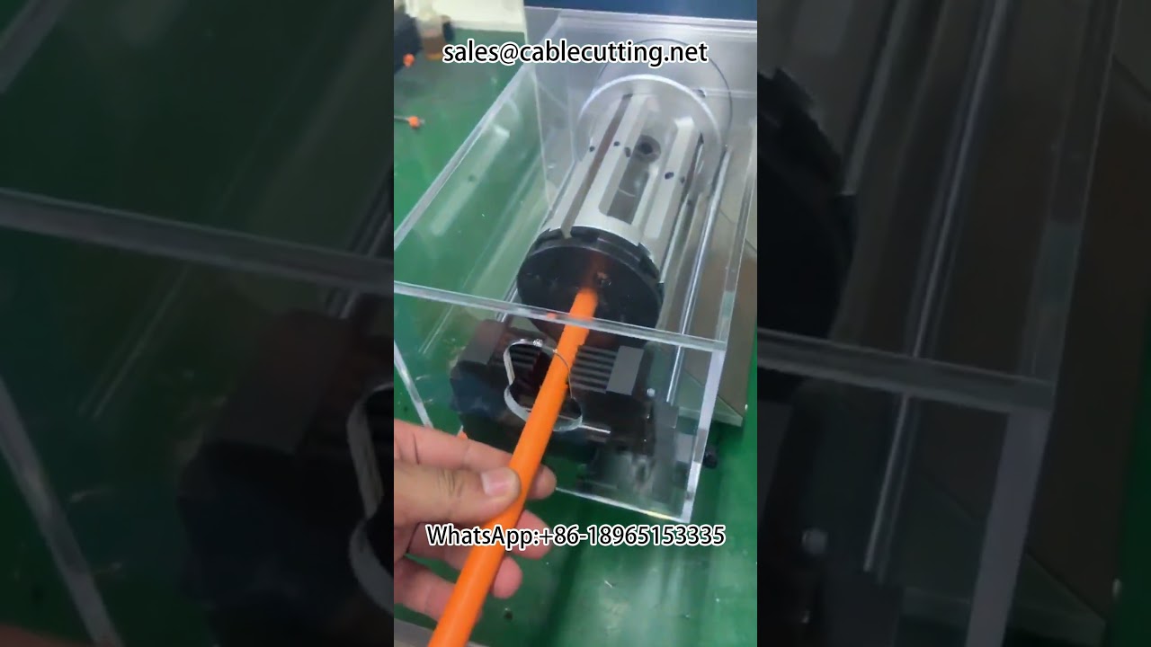 Macchina automatica per spelatura cavi coassiali | Automazione cablaggi industriali