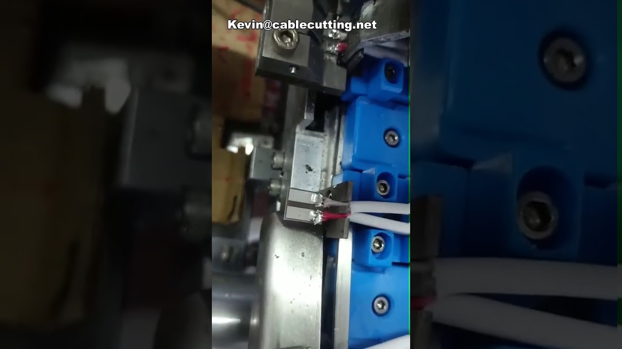 Macchina Automatica per Saldatura Connettori USB a 2 Pin - Produzione Cavi Dati