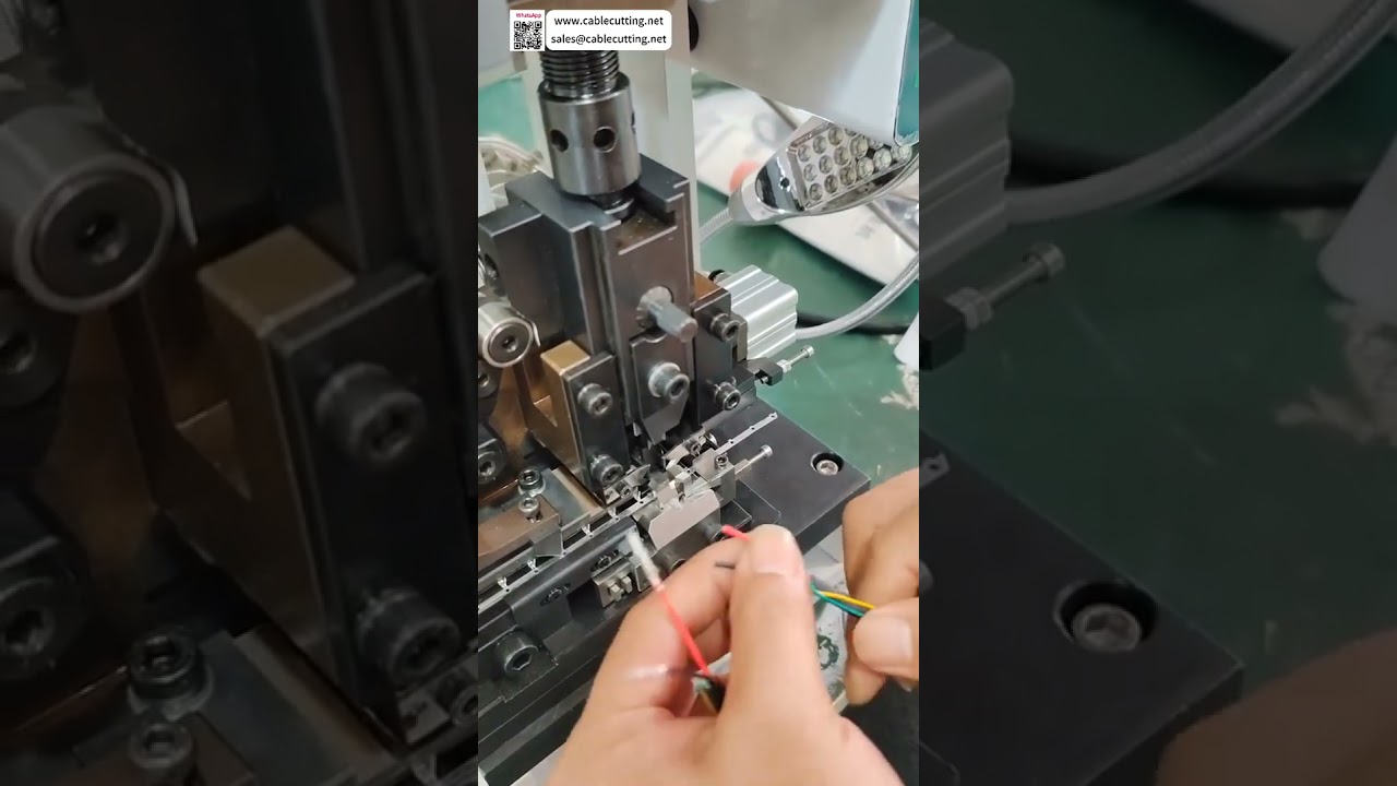 Macchina per spelatura e crimpatura terminali – Attrezzo professionale, veloce e affidabile per cablaggi
