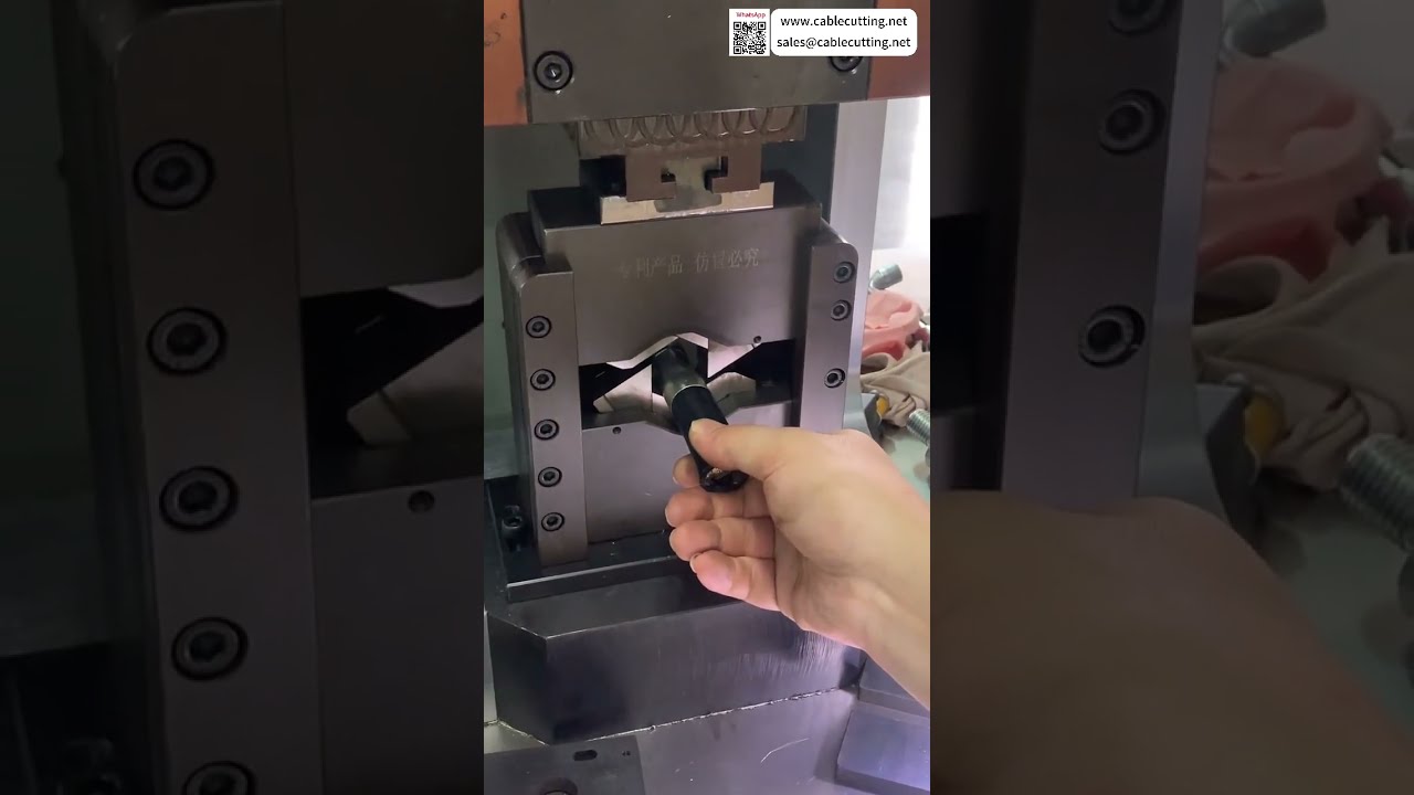 Sistema Automatico di Crimpatura Terminali Servo con Controllo Campionatura e Test di Produzione