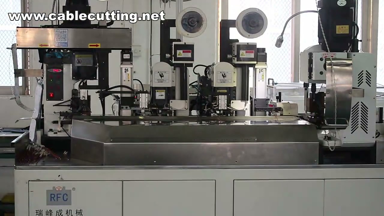 Macchina automatica per crimpaggio di giunzioni e terminali, crimpatrice automatica per cavi