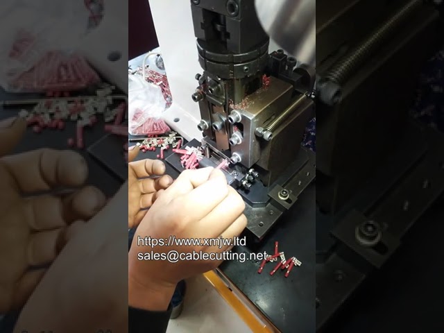 Applicatore per crimpatura specifico per pressa AP K2n – Massima precisione industriale