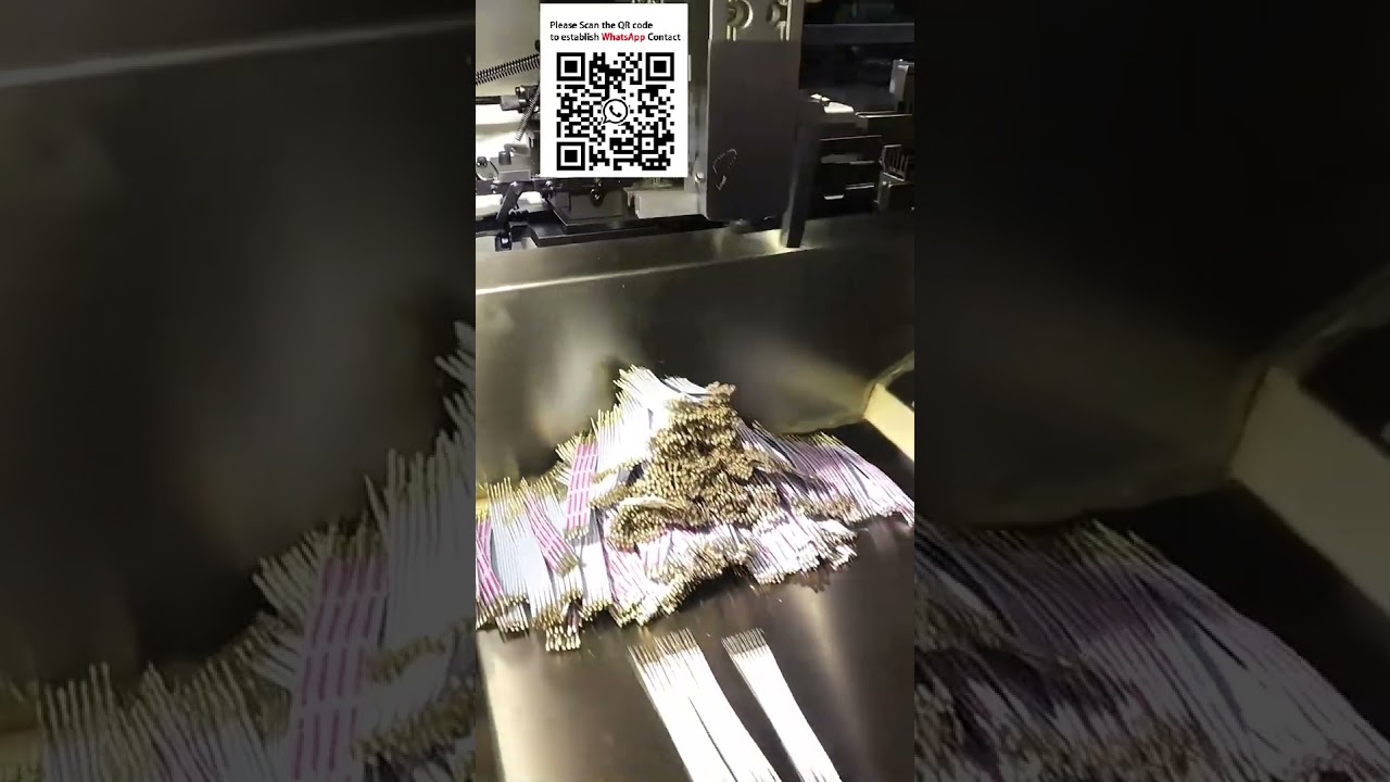 Processore automatico per cavi a nastro a doppia estremità – Separazione, taglio, spelatura e crimpatura in un unico ciclo