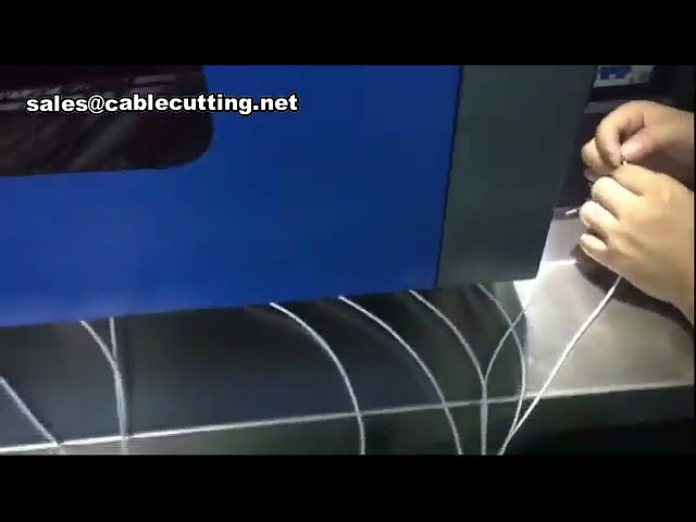Macchina saldatrice per spine cuffie – Produzione auricolari e saldatura cavi