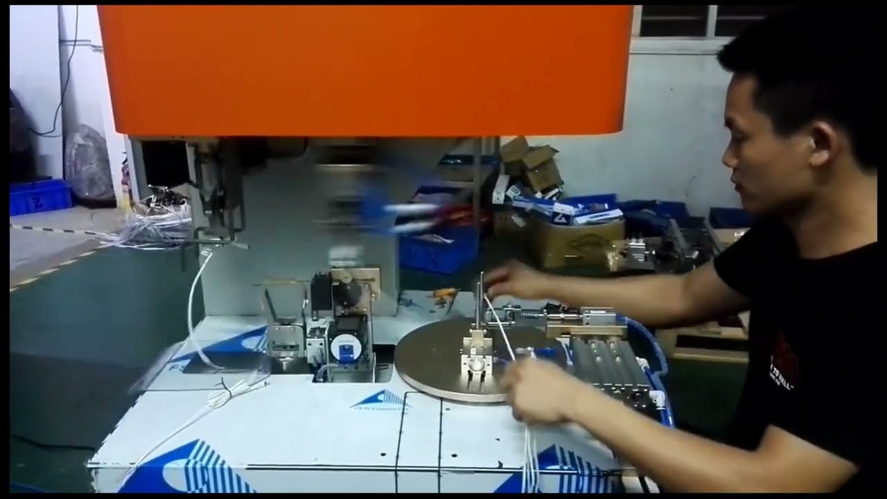 Avvolgitrice Automatica per Cavi: Efficienza e Automazione Industriale