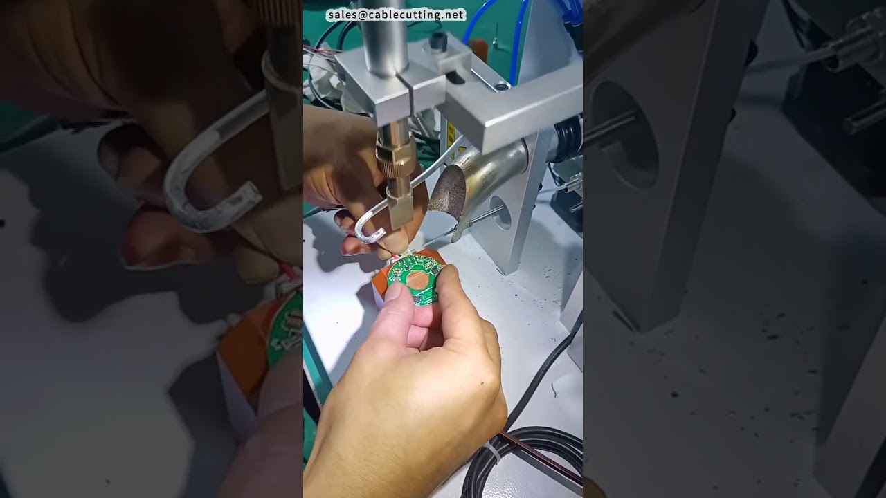 Macchina Saldatrice Semi-Automatica Universale con Controllo PLC – Prestazioni Stabili e Affidabili